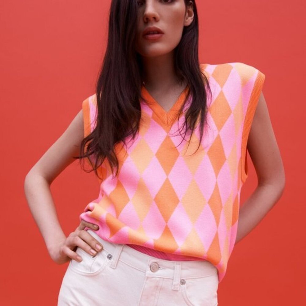 Orange/Pink Zara Argyle Print V-Neck Sleeveless Sweater Vest (NWT)